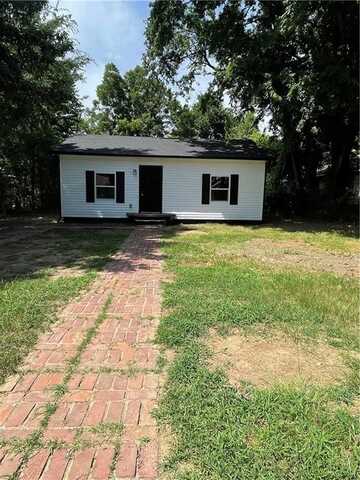 617 E E, Russellville, AR 72801