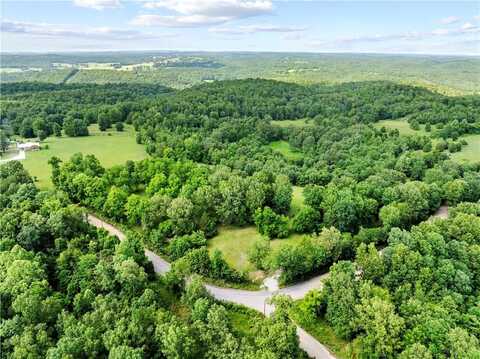 375 Tomahawk Slab RD, St. Joe, AR 72650