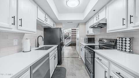 2615 N HAYDEN Road, Scottsdale, AZ 85257