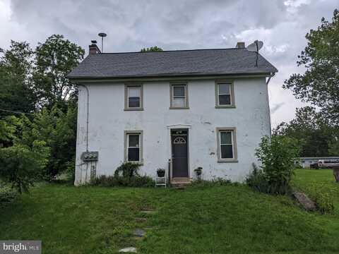 79 SPOTTS MILL ROAD, DOUGLASSVILLE, PA 19518