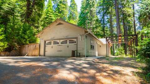 2077 Bourbon Street, Pollock Pines, CA 95726