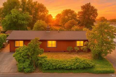1040 Helen Avenue, Ukiah, CA 95482