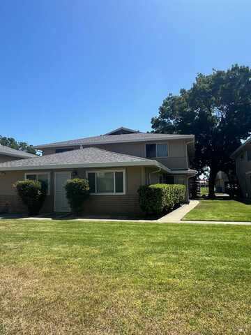 1950 Duxburry Lane, Vacaville, CA 95687