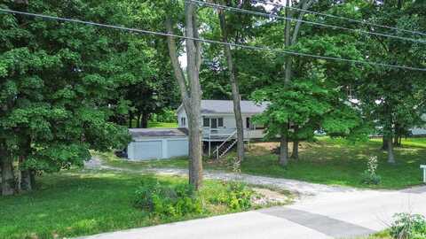 448 Maple Leaf Road, Bedford, IN 47421