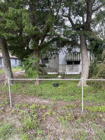 1105 James, Morgan City, LA 70380