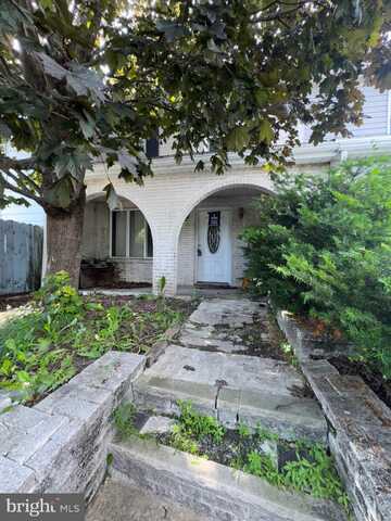 72 W WESTON PLACE, SHENANDOAH, PA 17976