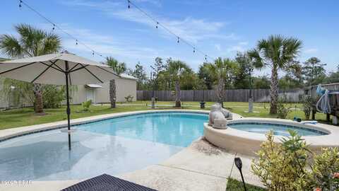 490 Quail Hollow Boulevard, Chipley, FL 32428