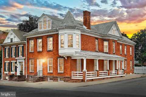258 BALTIMORE STREET, HANOVER, PA 17331