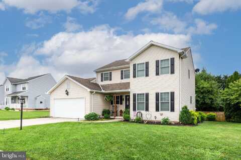 13 FIELDCREST DRIVE, LITTLESTOWN, PA 17340