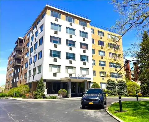 1000 Un 208 East Avenue, Rochester, NY 14607
