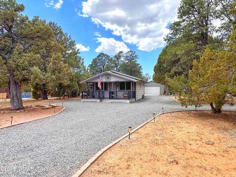 2872 Mustang Trail, Overgaard, AZ 85933