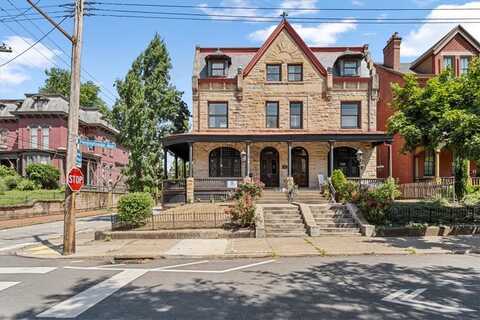 1336 Pennsylvania Ave, Manchester, PA 15233
