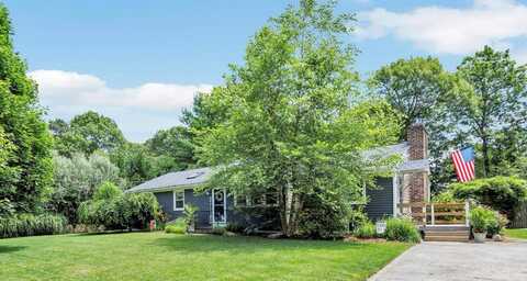 30 Guildford Road, Centerville, MA 02632