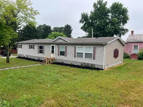 65 N Main Street, Kingston, OH 45644