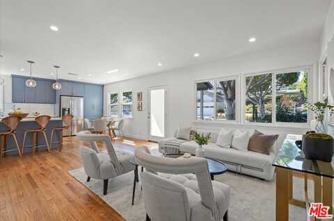 2212 Navy St, Santa Monica, CA 90405