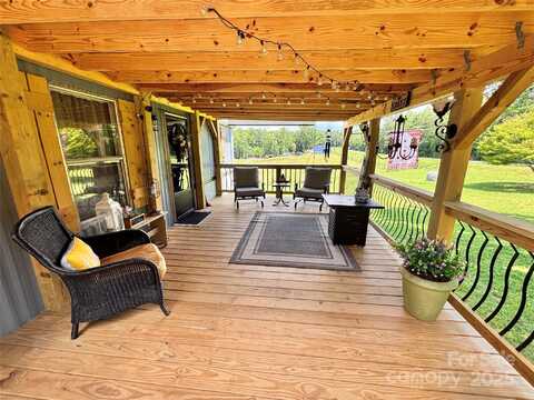 1890 Bud Tilley Road, Pinnacle, NC 27043