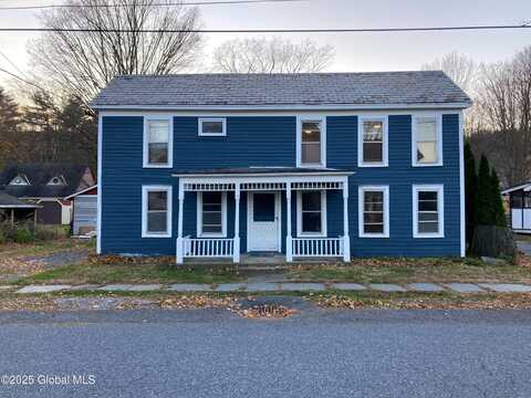 14 Academy Street, Cambridge, NY 12816