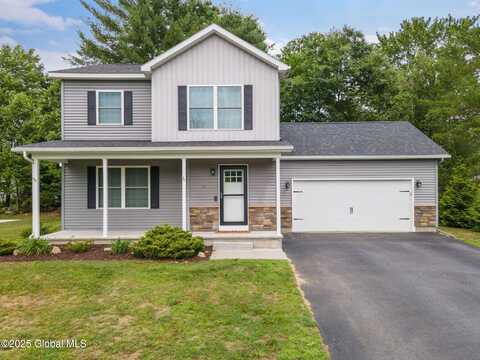 5 Heather Lane, Corinth, NY 12822