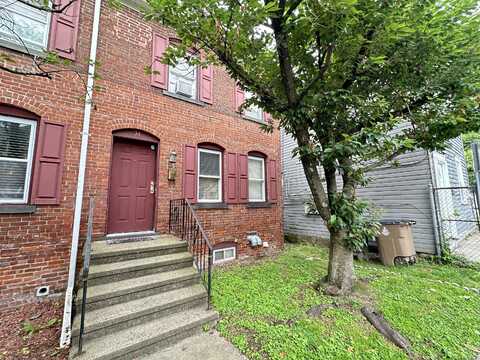 18 Brown Avenue, Stamford, CT 06902