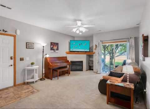 8601 Westown Parkway unit: 16109, West Des Moines, IA 50266