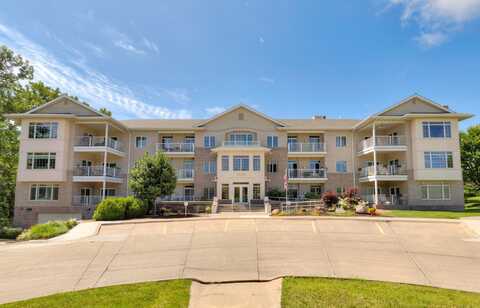 14100 Pinnacle Pointe Drive unit: 202, Clive, IA 50325