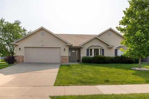 1467 Cody, Platteville, WI 53818
