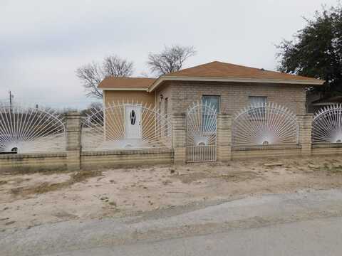 144 Cerezo, Del Rio, TX 78840