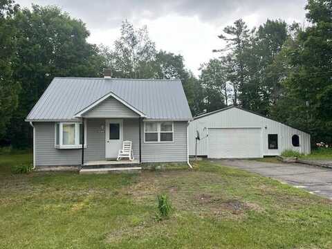 570 N Division ST, De Tour Village, MI 49725