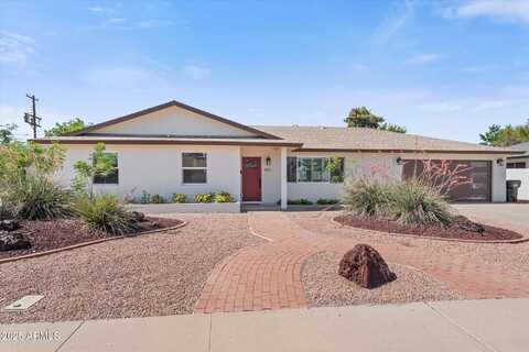 8112 E VIRGINIA Avenue, Scottsdale, AZ 85257