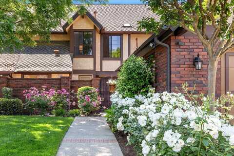 2827 Compton Court W, Fresno, CA 93711