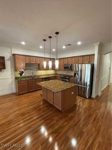 14981 Reflection Key Circle unit: 336, Fort Myers, FL 33907
