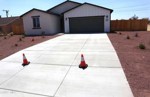 8600 Ironwood Avenue, California City, CA 93505
