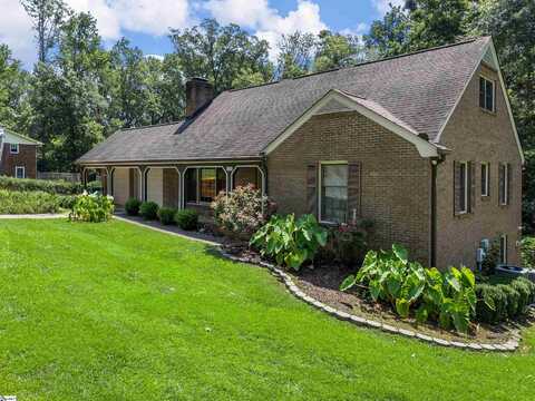 121 E Brookwood Lane, Cowpens, SC 29330