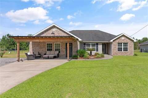 457 Hawks Landing Drive, Waynesville, GA 31566