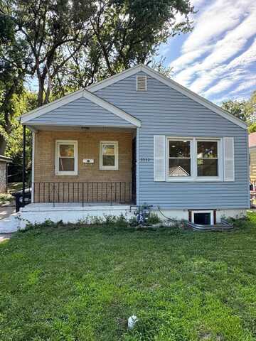 3532 N 39th Street, Omaha, NE 68111