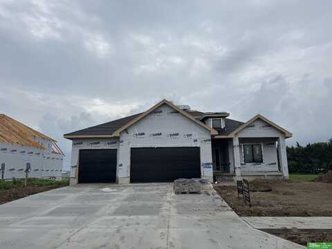 12379 Windsor Drive, Papillion, NE 68046