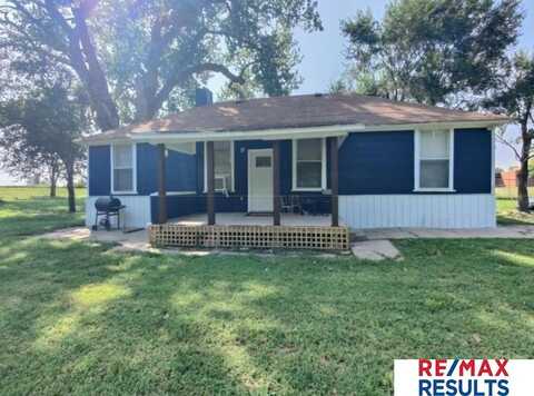 902 Louie Lane, Yutan, NE 68073