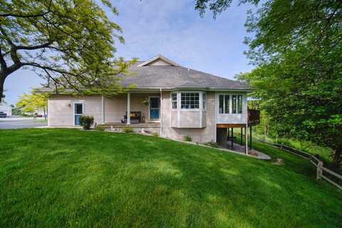 377 S Lighthouse Way S, Manistee, MI 49660