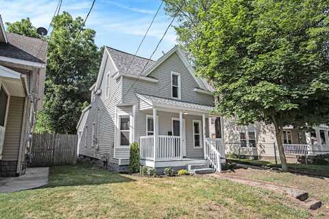 816 Oakhill Street SE, Grand Rapids, MI 49507