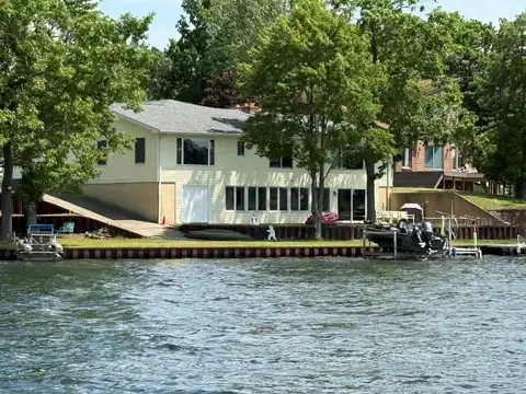 11232 Loon Echo Drive, Delton, MI 49046