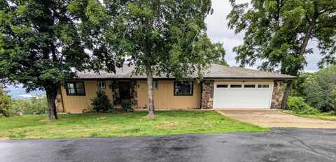 55 Cricket Hill Lane, Lampe, MO 65681