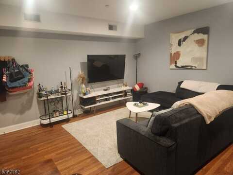 450 Park Ave, Scotch Plains, NJ 07076