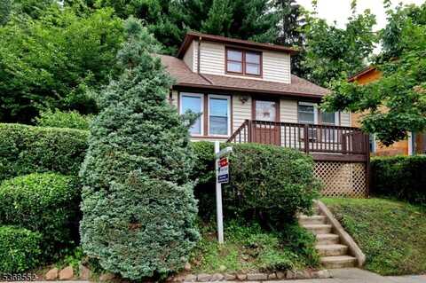 51 Mountainside Ter, Clifton, NJ 07013