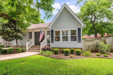 712 N Pacific, Mineola, TX 75773
