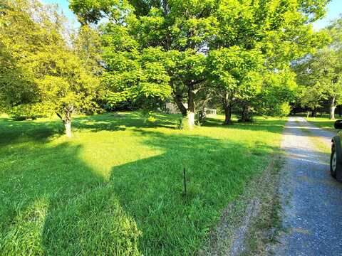 291 Blankenship Rd, Hinton, WV 25951