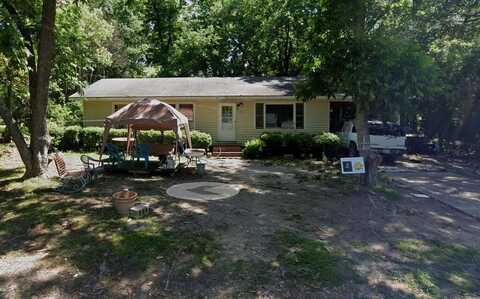1121 N 9th Ave., Laurel, MS 39440