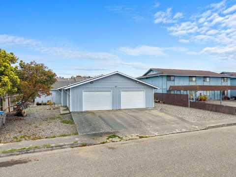 1009 Loni Drive, Fortuna, CA 95540