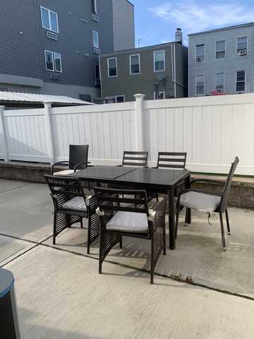 512 6TH ST, Union City, NJ 07087