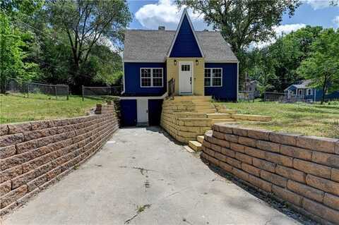 3701 N Cherry Street, Kansas City, MO 64116