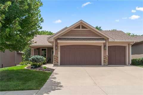 4890 NW Linder Lane, Riverside, MO 64150